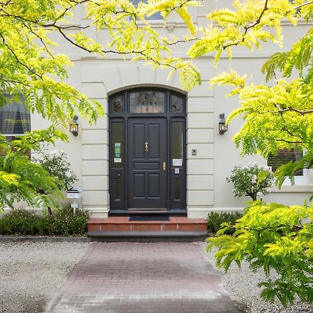 Clydesdale Manor Bed & Breakfast Хоубарт Екстериор снимка