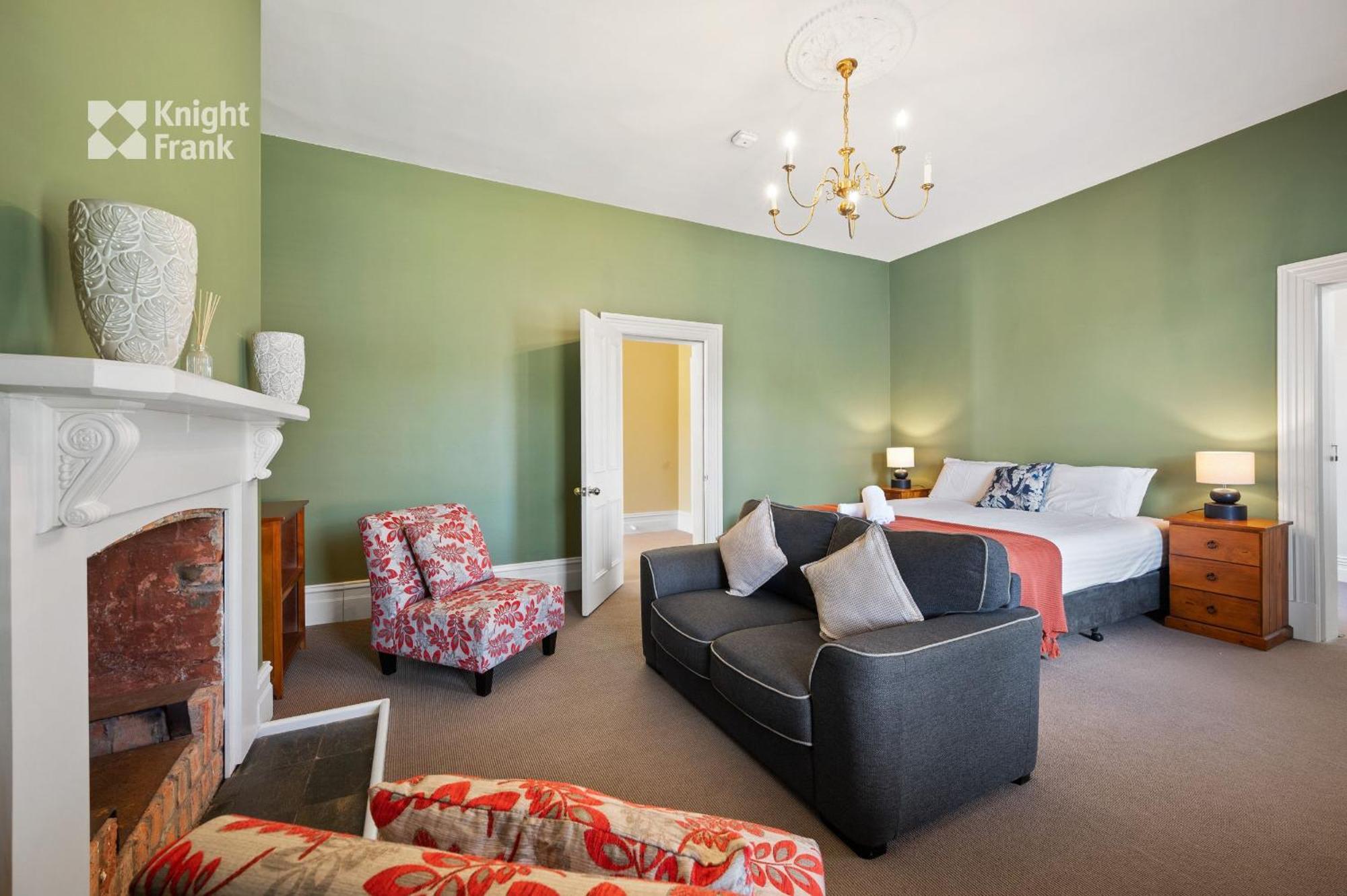 Clydesdale Manor Bed & Breakfast Хоубарт Стая снимка