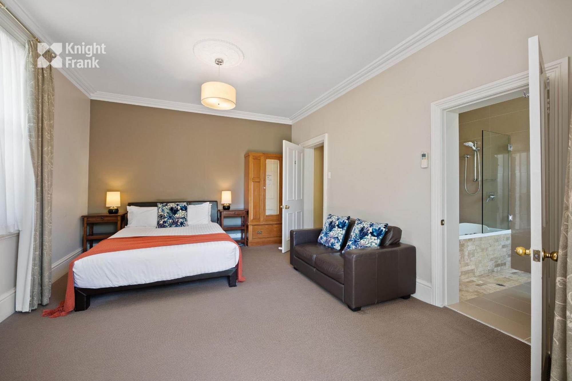 Clydesdale Manor Bed & Breakfast Хоубарт Стая снимка
