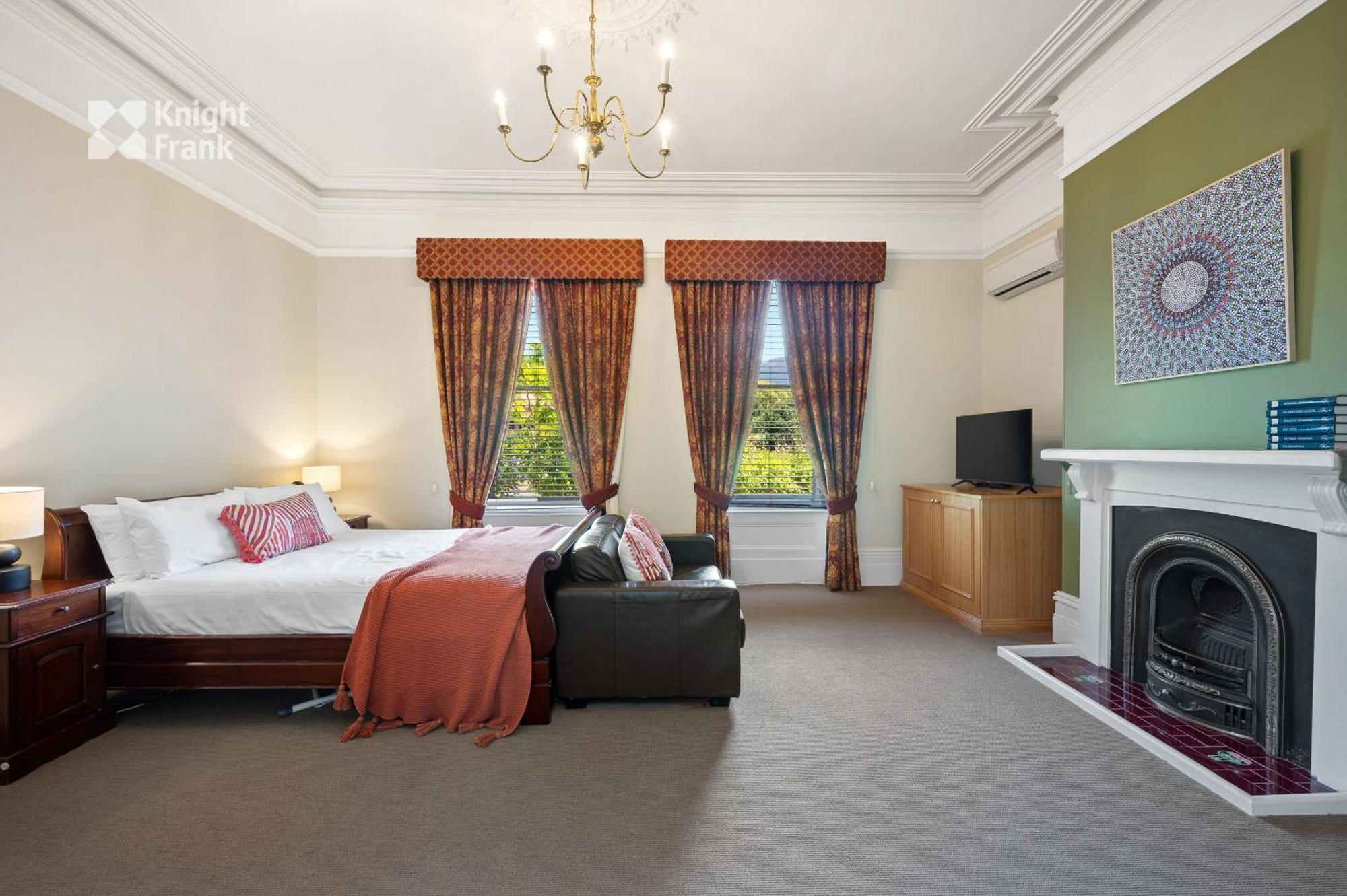 Clydesdale Manor Bed & Breakfast Хоубарт Стая снимка