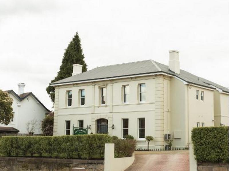 Clydesdale Manor Bed & Breakfast Хоубарт Екстериор снимка